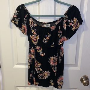 Old Navy Off the Shoulder Black Floral Top - M